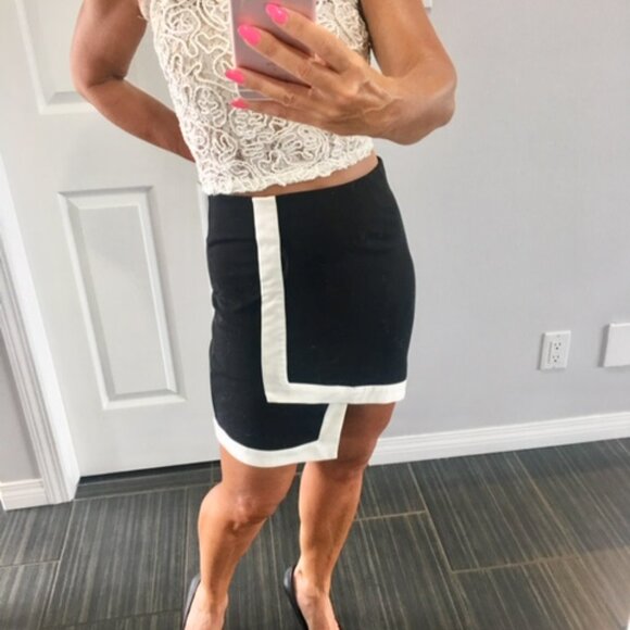 Bardot (Australian) fitted black/white mini skirt with asymetrical hem size 6 - Picture 5 of 13